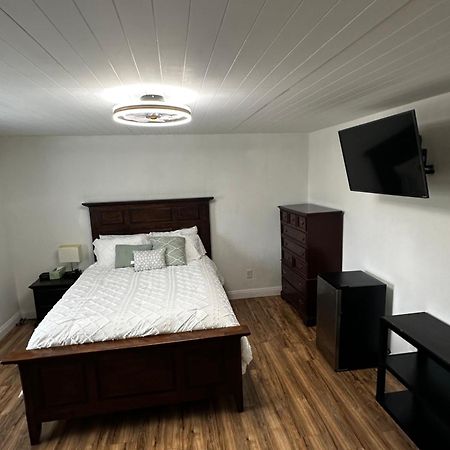 Private Room With Private Bath 리알토 외부 사진